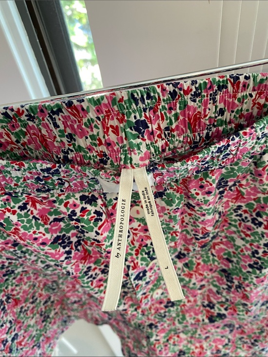 Anthropologie Pants - Anthropologie Pink Green Navy Floral Elastic Waist Shorts